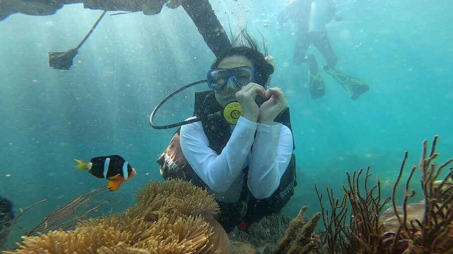 Nha Trang: Coral Reef Snorkeling and Floating Bar Party - The floating bar at Hon Mot