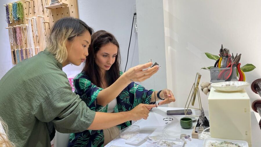 Nha Trang Jewelry Workshop - Arriving at Miya Jewellery & Clothes in Nha Trang