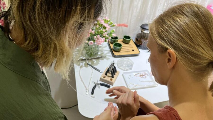 Nha Trang Jewelry Workshop - Choosing stones, pearls, colors, and charms