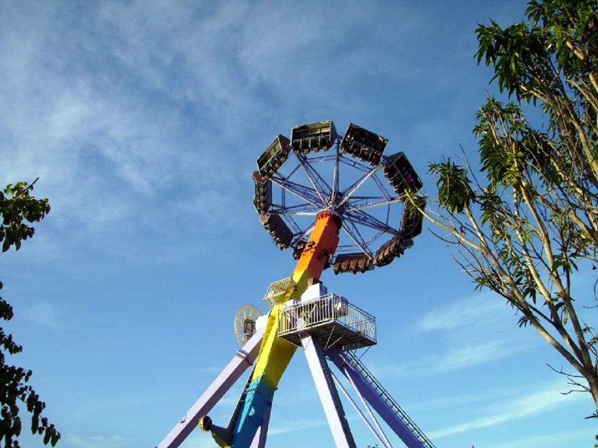 Nha Trang: VinWonders Entry Ticket with Optional Cable Car - The water park is the main event for many visitors
