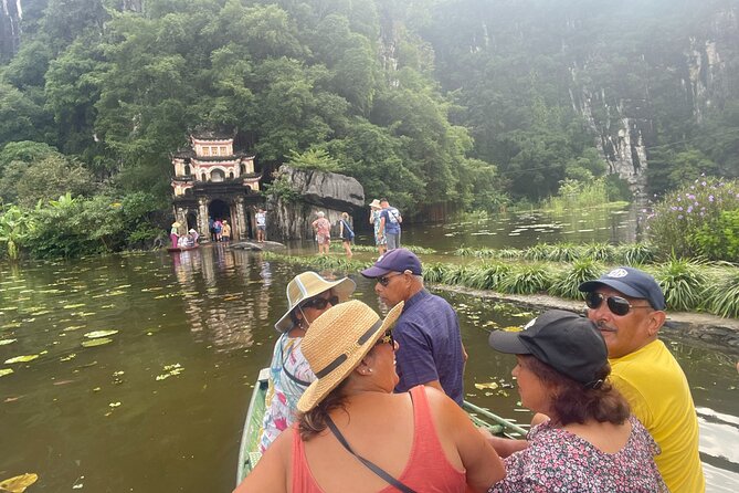 Ninh Binh 2 Day 1 Night Trip Small Group Tour With 4 star Hotel - A northern Vietnamese lunch, then a local family visit