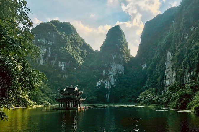 Ninh Binh Day Tour from Hanoi: Hoa Lu Trang An and Mua Caves - Trang An by boat for about 90 minutes