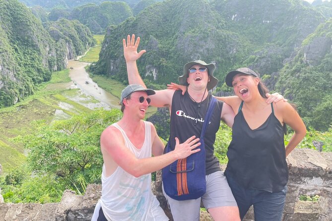 Ninh Binh Day Tour To Visit Hoa Lu -Tam Coc/ Trang An - Mua Cave - Tam Coc by bamboo boat