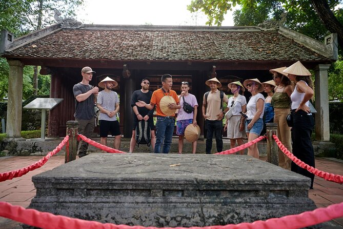 Ninh Binh Day Trip: Hoa Lu-Trang An/Tam Coc-Mua Cave-Cycling-Boat - Lunch at a local restaurant