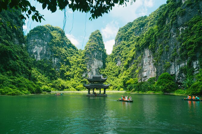 Ninh Binh Day Trip: Hoa Lu-Trang An/Tam Coc-Mua Cave-Cycling-Boat - What the $43 price really buys