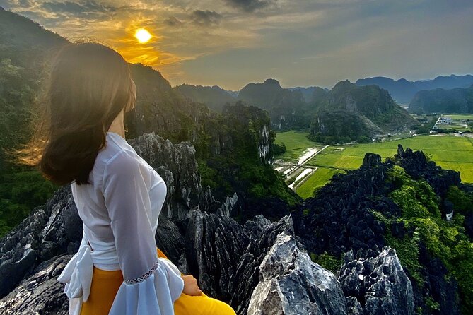 Ninh Binh full day-Hoa Lu temple & biking, Tam Coc boat trip, Dragon mountain - Key points at a glance