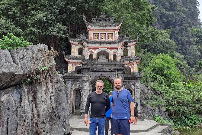 Ninh Binh Full Day Tour Group 8 (Trang An- Bich Dong- Mua cave) - Trang An by boat: two hours among limestone caves