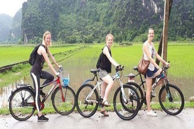 Ninh Binh Full Day Tour to Hoa Lu Trang An Mua Cave Small Group - The 7:20 am departure and limousine bus