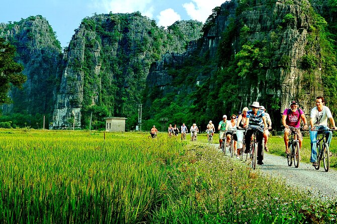 Ninh Binh Full Day Tour with Hoa Lu, Tam Coc and Mua Cave - Tam Coc is the scenic centerpiece