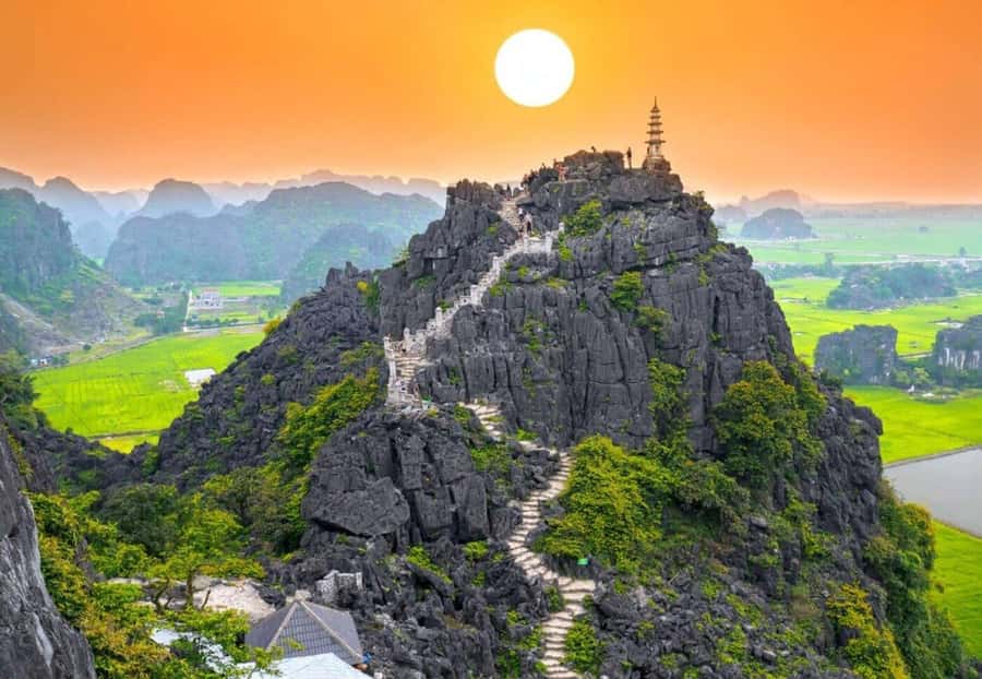 Ninh Binh Jeep Tour: Trang An Boat Ride, Bich Dong, Mua Cave - Bich Dong Pagoda and its three hillside levels