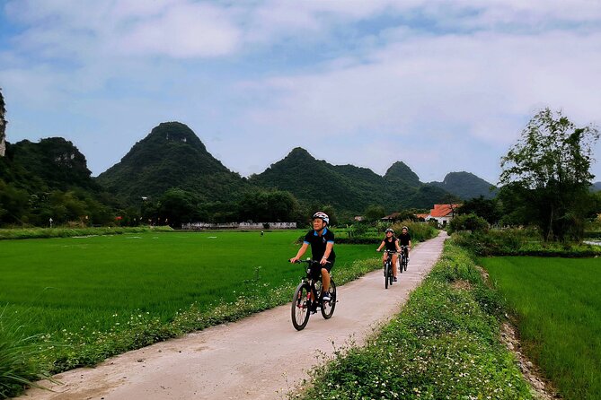Ninh Binh Luxury Day Tour by Limousine- Small Group- All included - Lunch and the all-in value