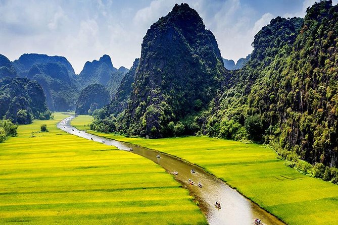NINH BINH MEMORABLE DAY: Hoa Lu, Mua Cave, boat trip Tam Coc, Trang An optional - Trang An: the best choice for a more dramatic boat ride