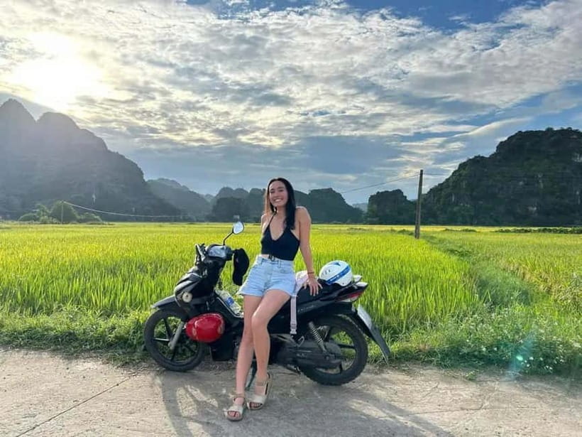 Ninh Binh Sunset Motorbike: Mua Cave, Coi Khe & Hoa Lu Town - Group size, guide quality, and comfort