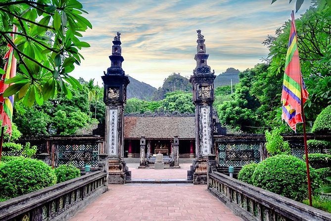 Ninh Binh Tour: Deluxe & Small Group Tam Coc Hoa Lu - Boat, Biking, Buffet Lunch - Cycling through villages and countryside