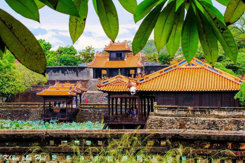 Official Hue: Dragon Boat, Imperial Citadel, & Market tour - Thien Mu Pagoda and Its Seven-Story Tower