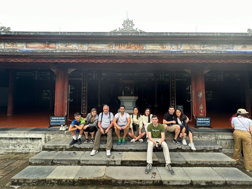 Official Hue: Dragon Boat, Imperial Citadel, & Market tour - Dong Ba Market and Everyday Hue