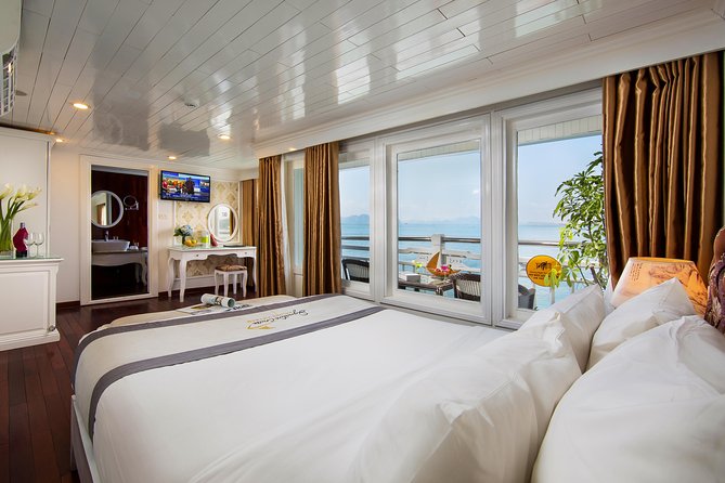 (Official) Signature Royal Cruise - 03 days 02 nights program - What the price really includes