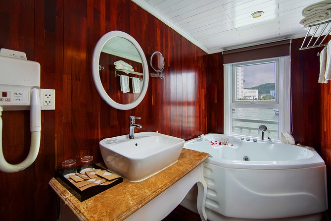 (Official) Signature Royal Cruise - 03 days 02 nights program - Booking advice and cancellation terms