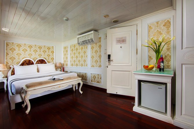 (Official) Signature Royal Cruise - 03 days 02 nights program - Day 2: A full day on the water