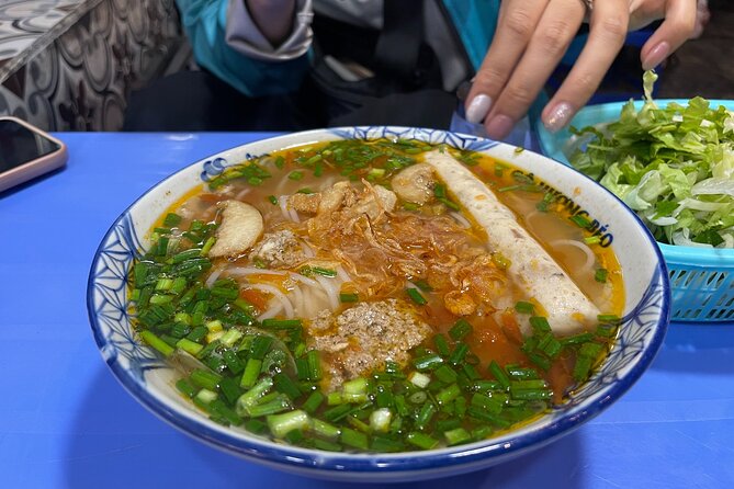 Old Quarter Hanoi Street Foods and Heritage Road Tour by Walking - Dong Xuan Market in a ten-minute stop