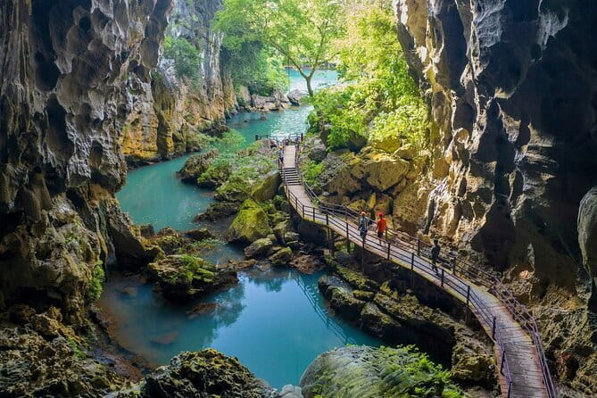 Paradise Cave & Dark Cave 1 Day - Deluxe Small Group - Key details before you book