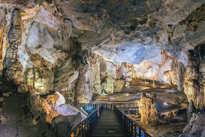 Paradise Cave & Dark Cave All-Inclusive 1-Day - What the $71 price includes