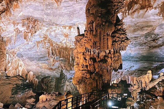 Paradise Phong Nha caves from Dong hoi city - Phong Nha Cave by dragon boat