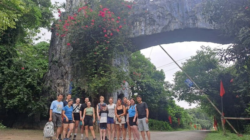 Phong Nha: Cave Exploration and Zipline Dark Cave Tour - Lunch: useful, tasty, and not a feast