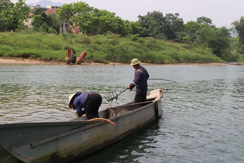 Phong Nha: Cave Exploration and Zipline Dark Cave Tour - Kayaking and the river activity area
