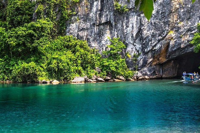 PHONG NHA CAVE- PARADISE CAVE FULL DAY FROM DONG HOI or PHONG NHA - Lunch gives the long day a pause
