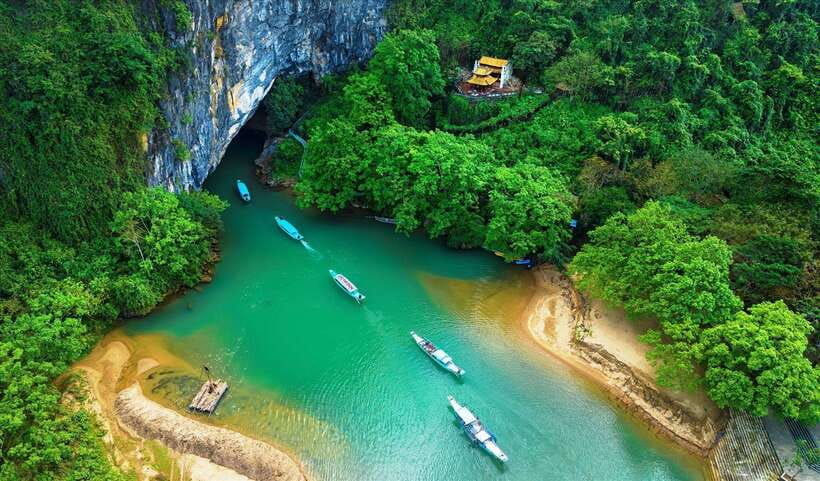 Phong Nha Cave & Paradise Cave: Guided Tour Boat & Explore - Paradise Cave begins with a tram and a climb