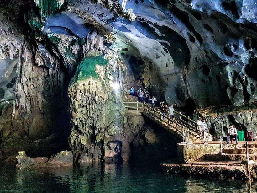 Phong Nha/Dong Hoi: Phong Nha Cave and Paradise Cave Tour - Guides make a major difference