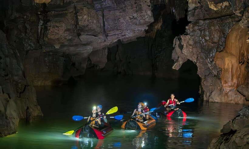 Phong Nha: Phong Nha Cave Expedition 4.5 km by Kayak - Swimming in the underground lake