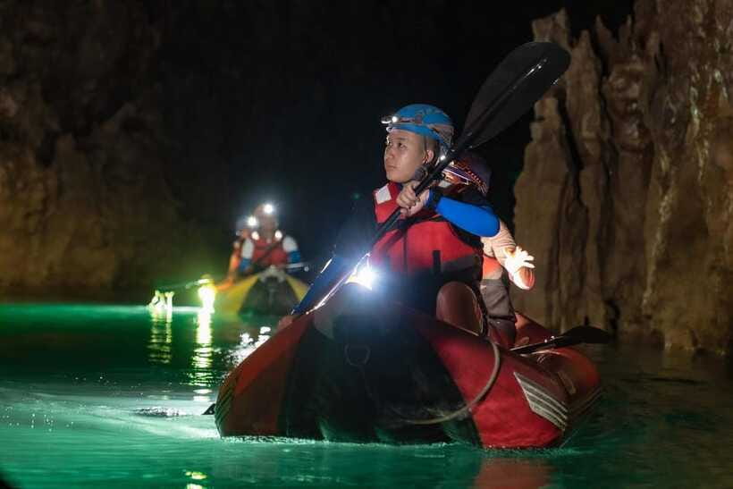 Phong Nha: Phong Nha Cave Expedition 4.5 km by Kayak - Hiking and kayaking back toward the entrance