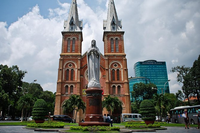 Phu My Shore Excursion: Best of Private Ho Chi Minh City Tour - Independence Palace and the rooms behind 1975