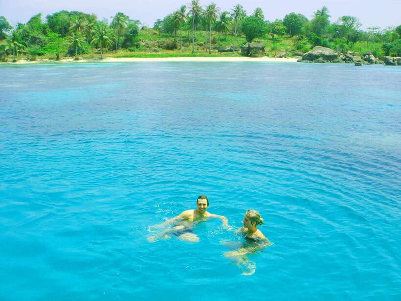 Phu Quoc: 3 Island Tour by Boat with Guide - Lunch on board, with generous portions