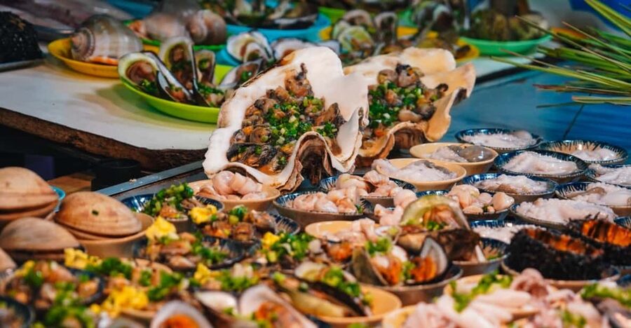 Phu Quoc: Street Food Tour - Banh mi, the familiar stop with local character