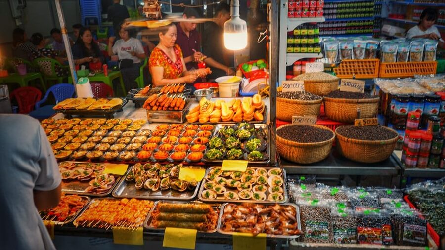 Phu Quoc: Street Food Tour - First bites: Vietnamese barbecue and local snacks