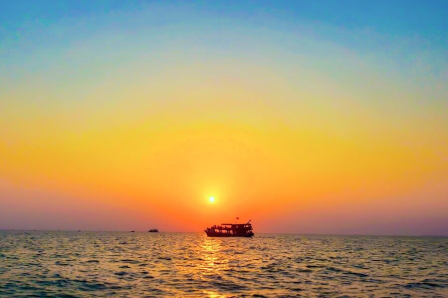 Phu Quoc Sunset and Night Squid Fishing with Dinner - What the Phu Quoc evening is really about