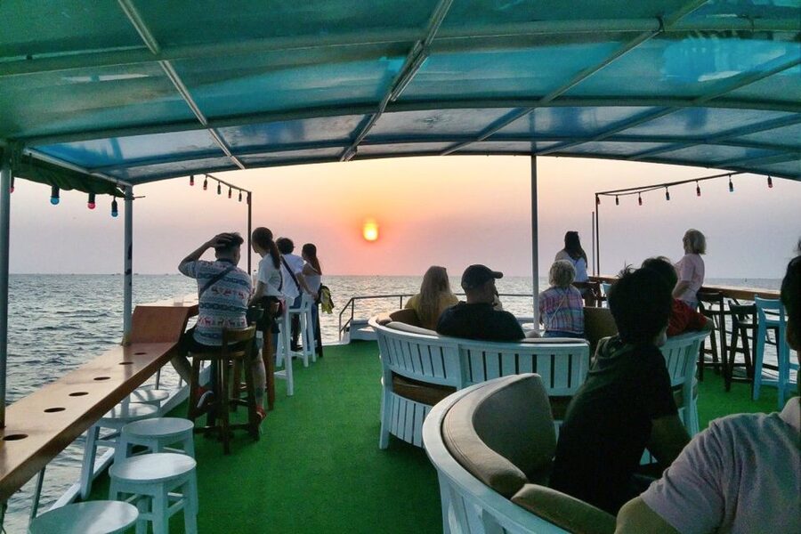 Phu Quoc Sunset and Night Squid Fishing with Dinner - Central Duong Dong pickup between 16:45 and 17:00