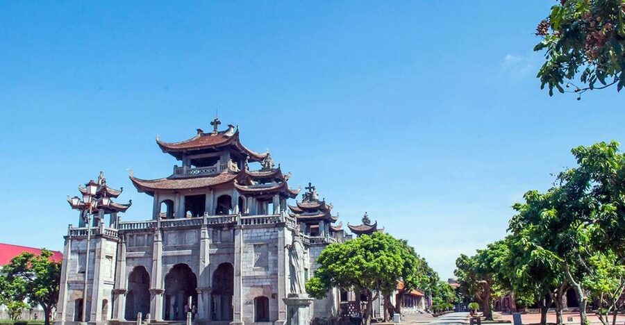 Private Car/Bus Renting Hanoi - Ninh Binh - Halong - Sapa... - Key points at a glance