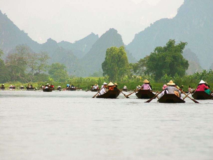 Private Car/Bus Renting Hanoi - Ninh Binh - Halong - Sapa... - Local lunch before the Hang Mua climb