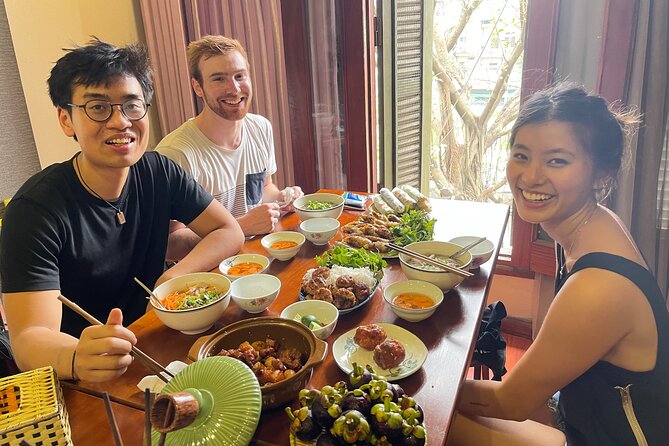 Private Cooking Class with 5 dishes of your choice - Sitting down to eat what you prepared