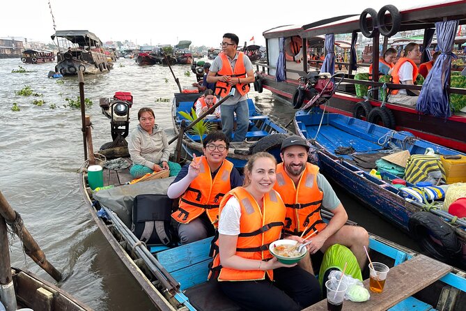 Private ecotour in Can Tho: floating market-nature reserved - Cai Rang Floating Market at about 6:15 am