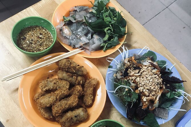 Private Food Tour: Standard, Gluten-Free or Vegetarian Options - The private format and guide quality