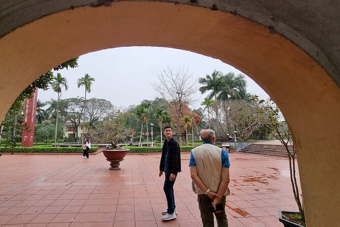 Private Full-day Hanoi City Tour With Local Experts - Optional Train Street visit and Chả Cá