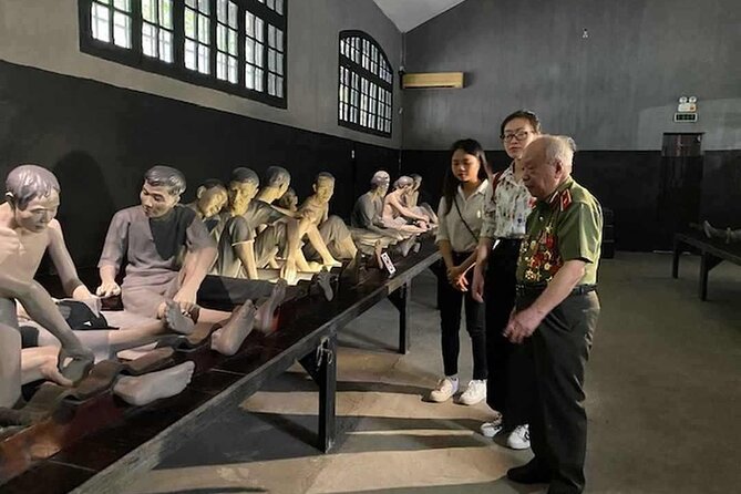 Private Hanoi City Half-Day Tour with Train Street Visiting - Ho Chi Minh Mausoleum: a serious start