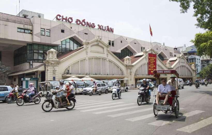 Private Hanoi Walking Tour with visit Train Street - Why this three-hour Hanoi walk works well