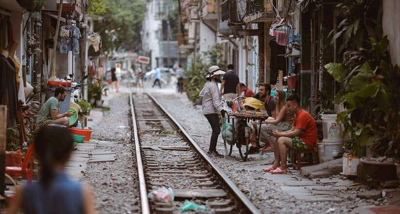 Private Hanoi Walking Tour with visit Train Street - Long Bien Bridge and Hanoi’s difficult past