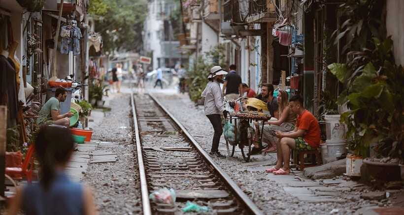 Private Hanoi Walking Tour with visit Train Street - Hanoi Train Street and the final cup of coffee